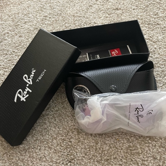 NWT Ray-Ban Aviators main image 1